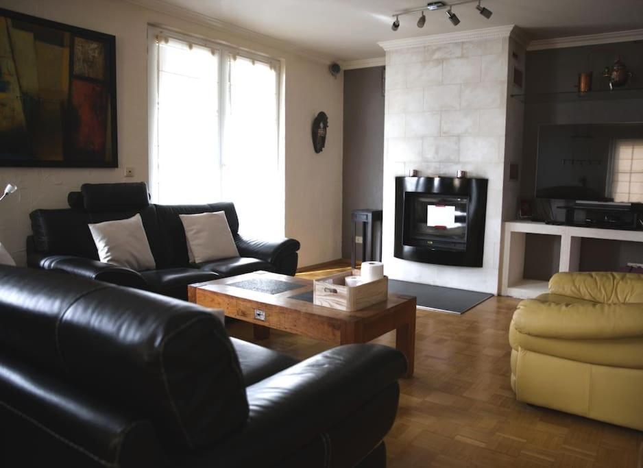 Cozy 3 Bedroom House With 11 Kw Electric Car Charger Hesperange 外观 照片