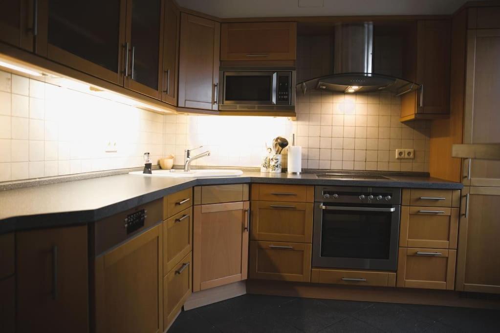 Cozy 3 Bedroom House With 11 Kw Electric Car Charger Hesperange 外观 照片
